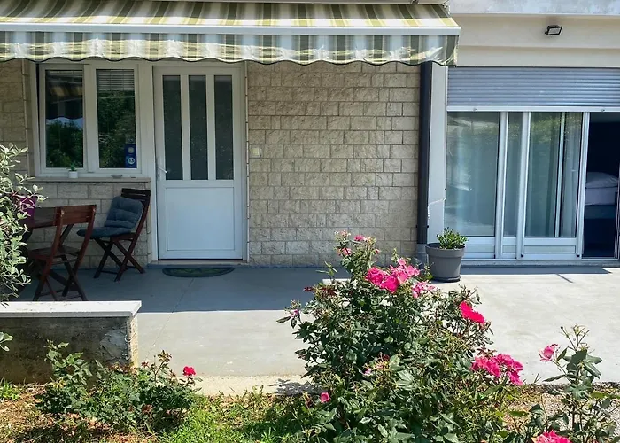 Tijara Apartment